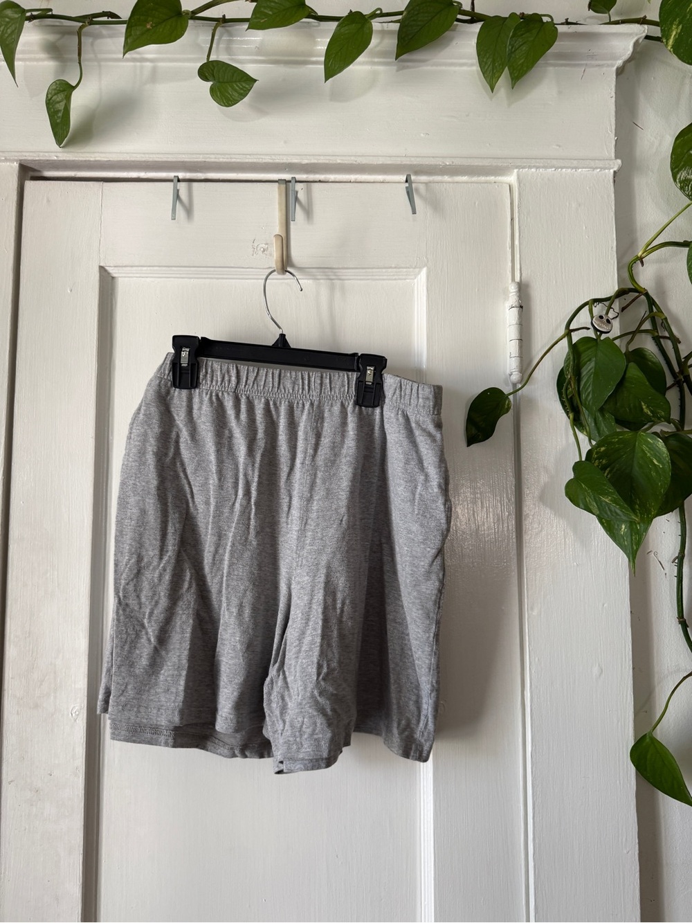 Basic Editions Gray Athletic Elastic-Waist Shorts size L